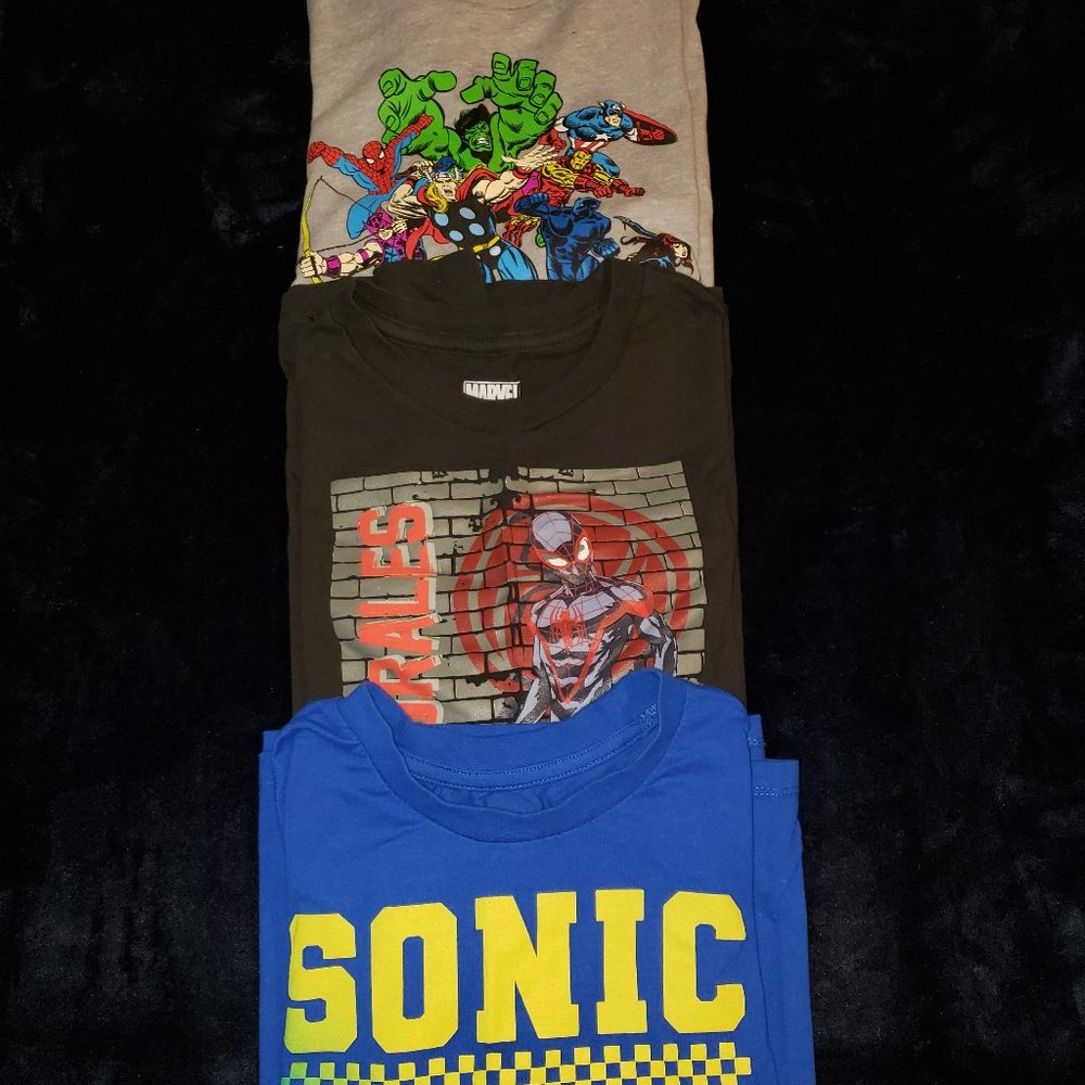 3 Boys Graphic Long Sleeve Tees